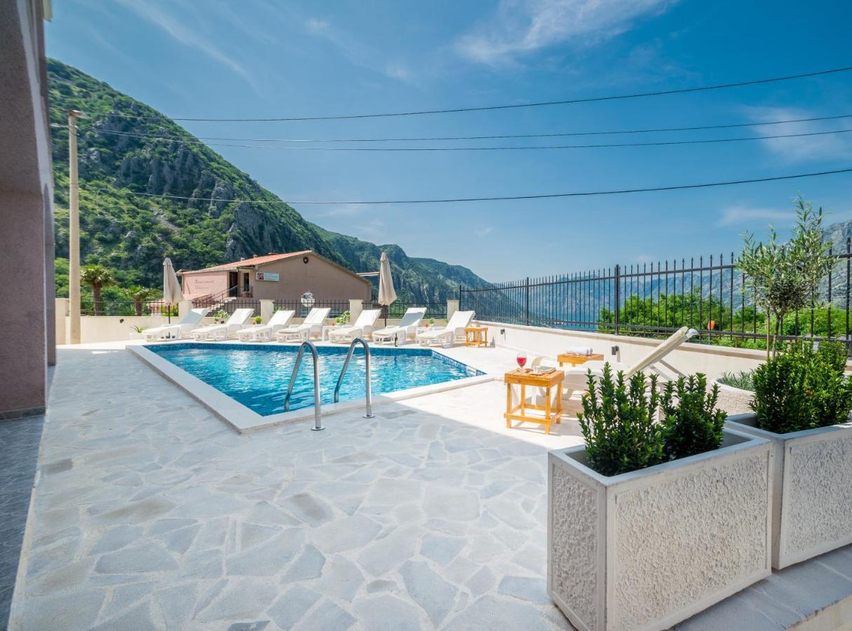 Boka Bay 2 Apartment Котор Екстериор снимка