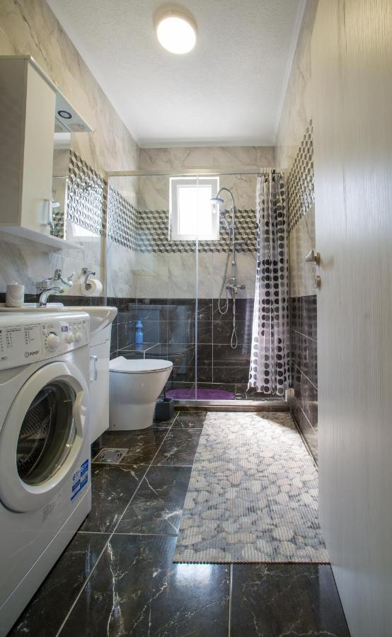 Boka Bay 2 Apartment Котор Екстериор снимка