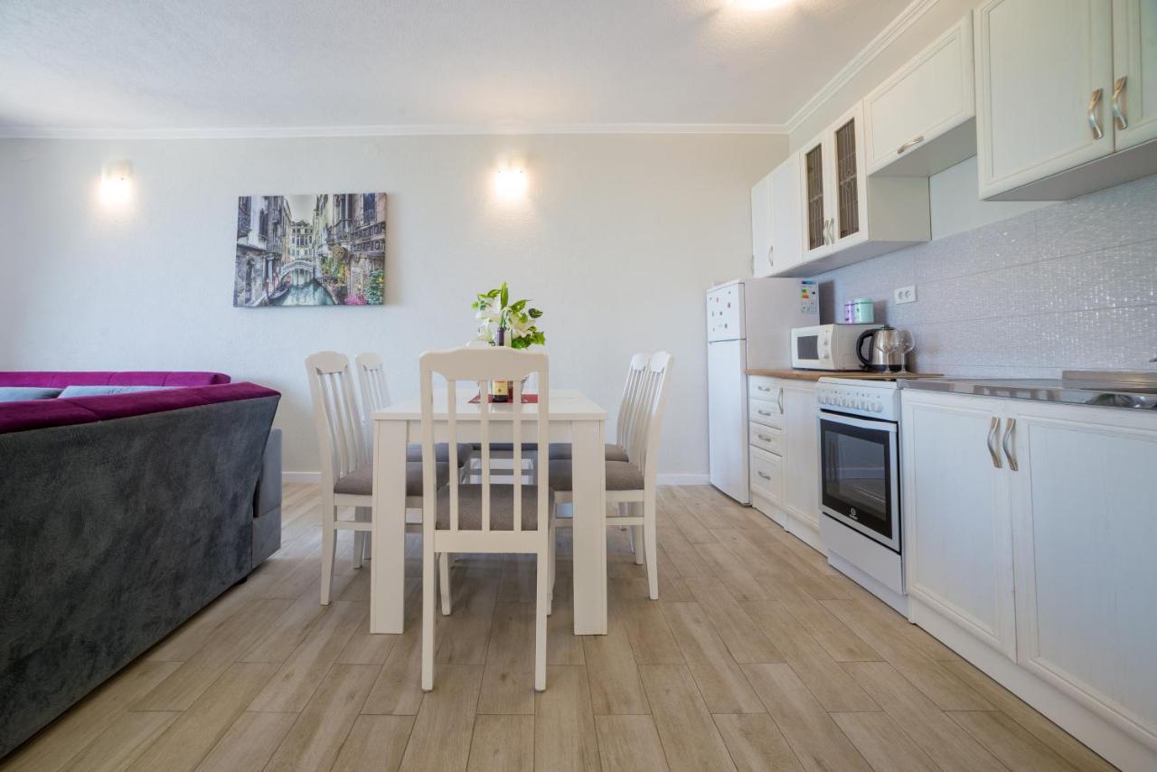 Boka Bay 2 Apartment Котор Екстериор снимка